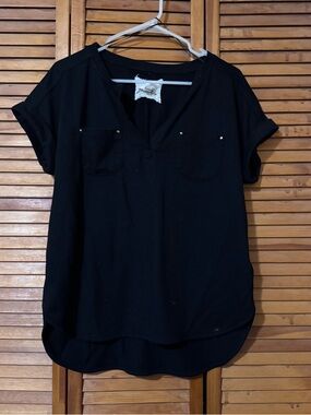 Casual Black V-Neck Short Sleeve Blouse